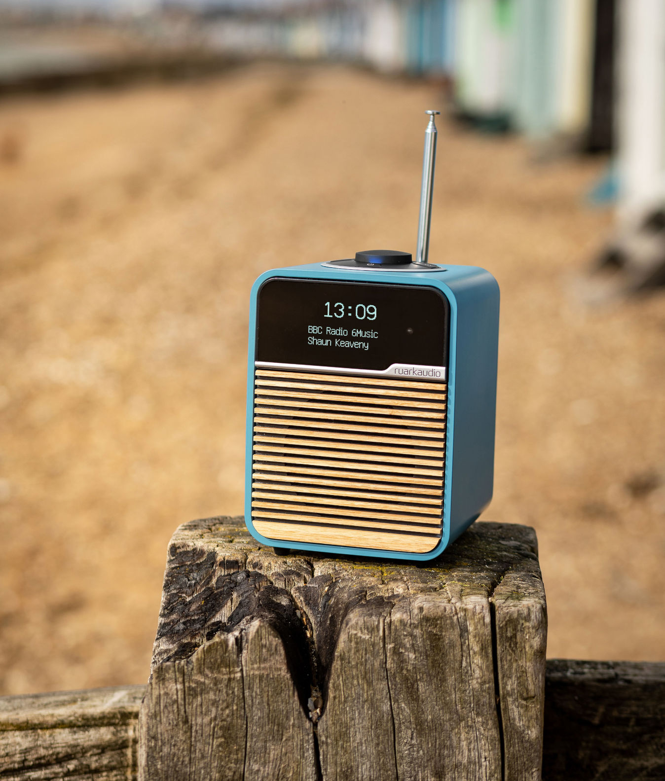 R1 Beach Hut Blue